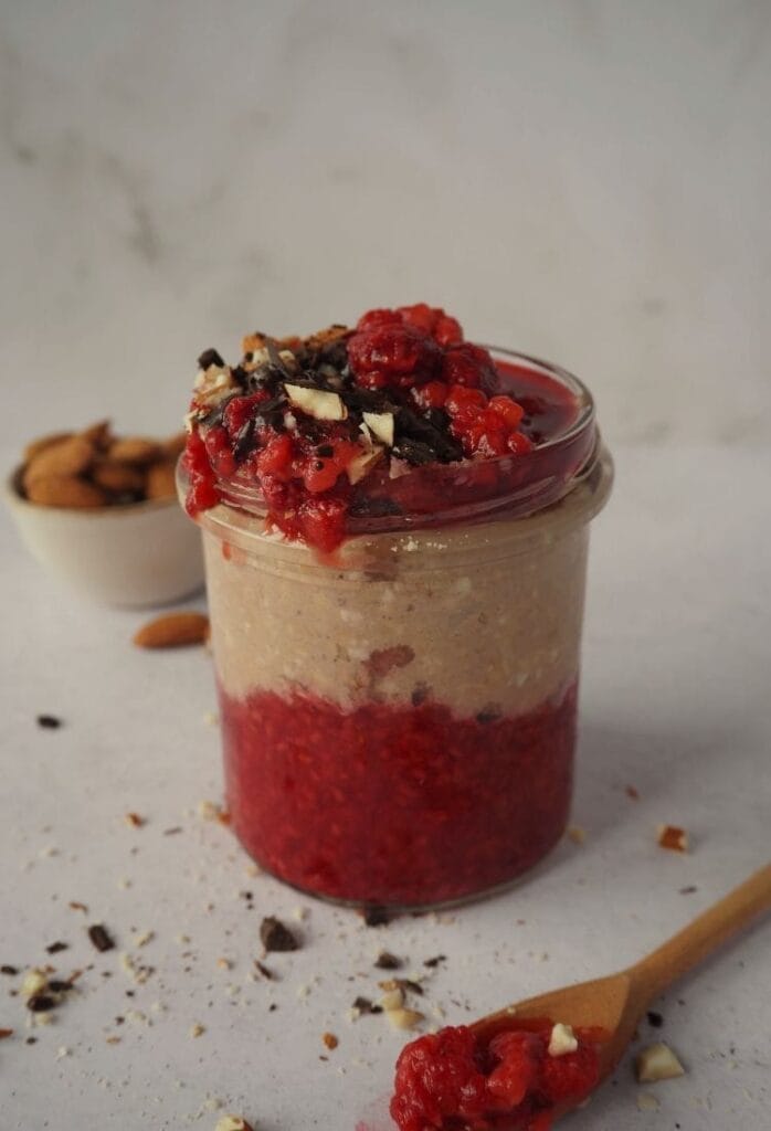 Nocna owsianka czeko malina